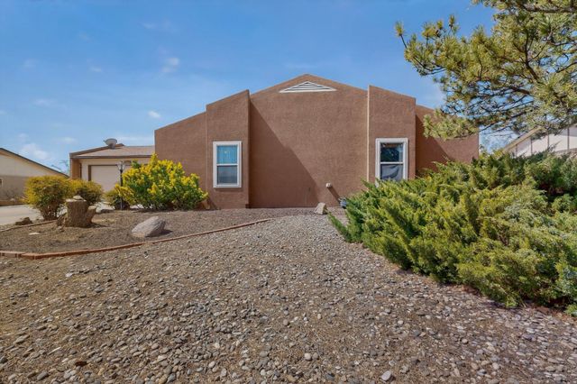 717 Casper Road SE, Rio Rancho, NM 87124