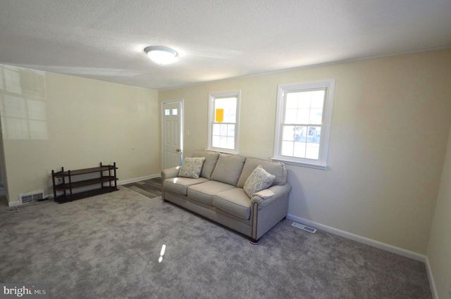 267 MOTT AVE, Burlington, NJ 08016