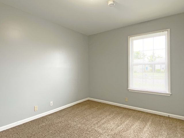 1103 Timothy Ave, Oak Grove, KY 42262