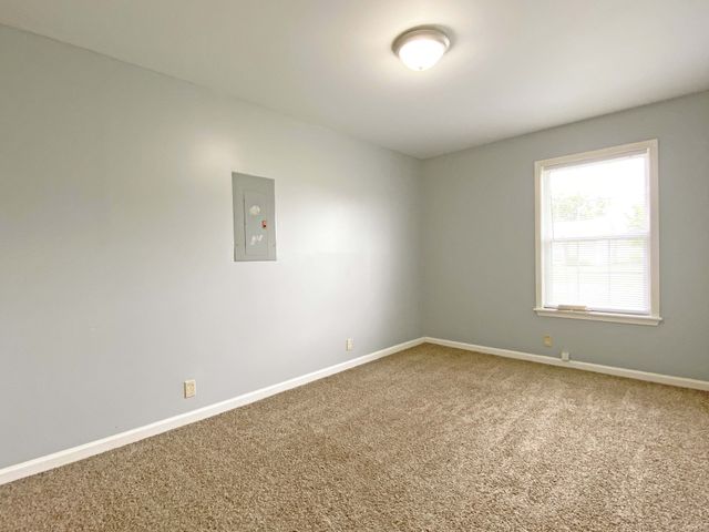 1103 Timothy Ave, Oak Grove, KY 42262