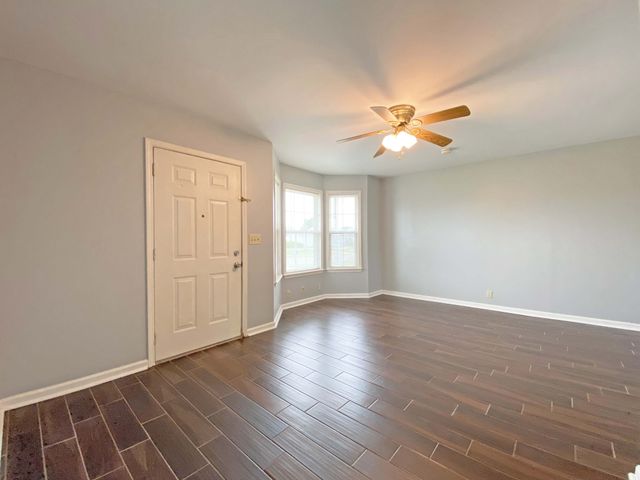 1103 Timothy Ave, Oak Grove, KY 42262