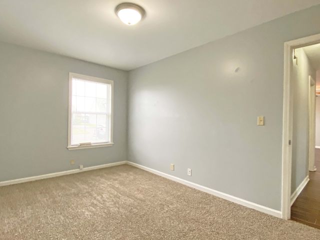 1103 Timothy Ave, Oak Grove, KY 42262