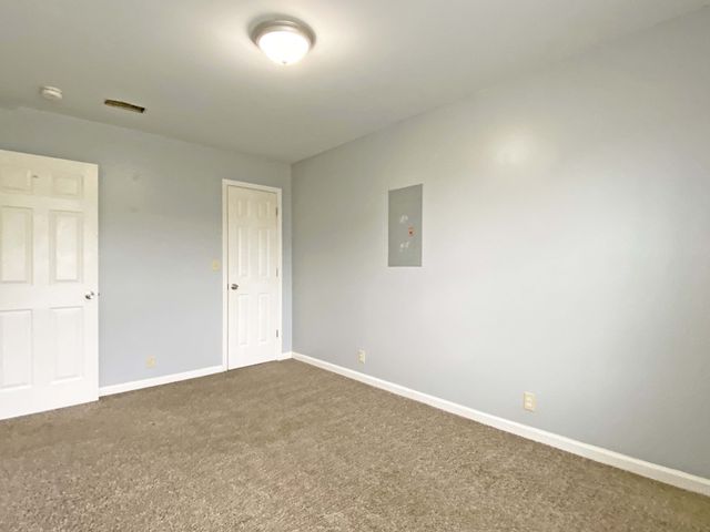 1103 Timothy Ave, Oak Grove, KY 42262