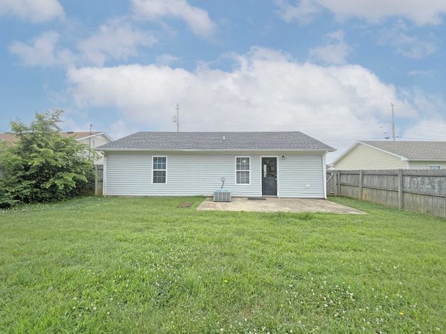 1103 Timothy Ave, Oak Grove, KY 42262