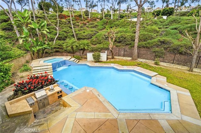 23302 Vista Carillo, Laguna Niguel, CA 92677