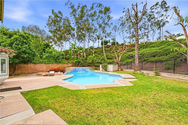 23302 Vista Carillo, Laguna Niguel, CA 92677
