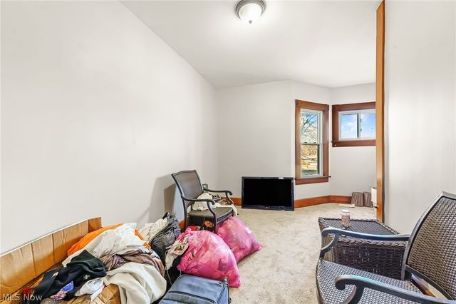 1303 Castle Avenue, Cleveland, OH 44113