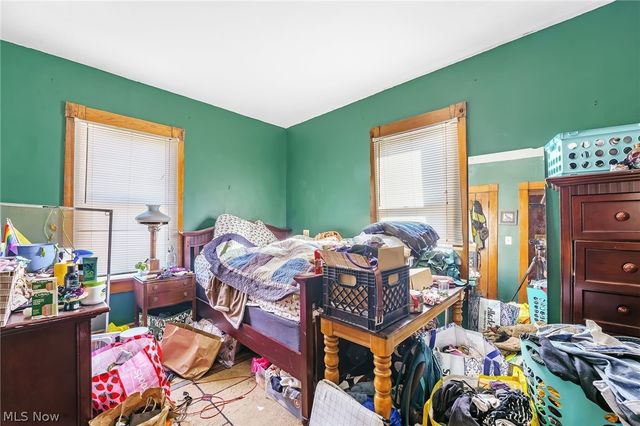 1303 Castle Avenue, Cleveland, OH 44113