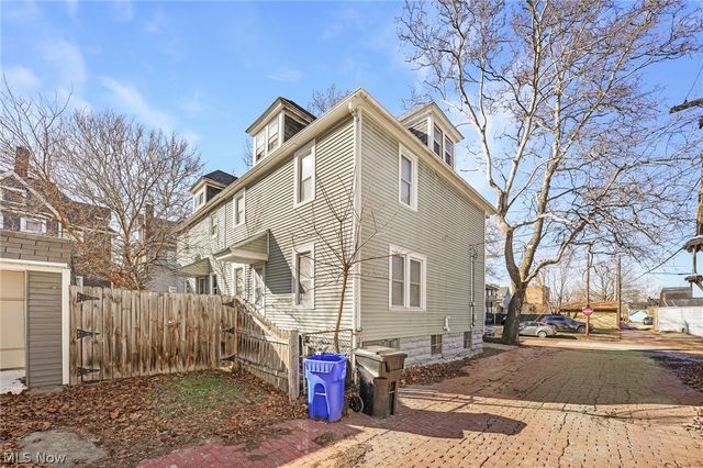 1303 Castle Avenue, Cleveland, OH 44113