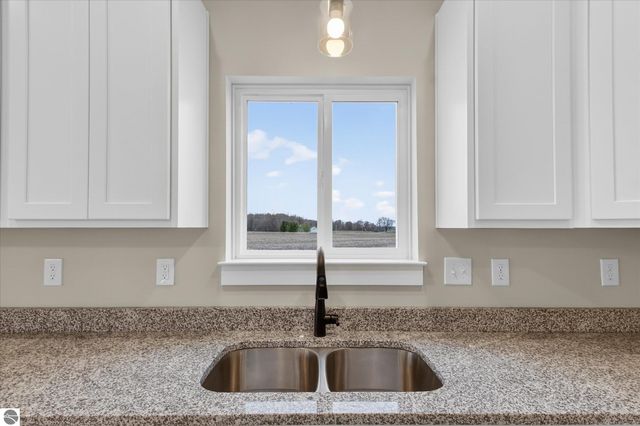 247 Gemstone Drive, Alma, MI 48801