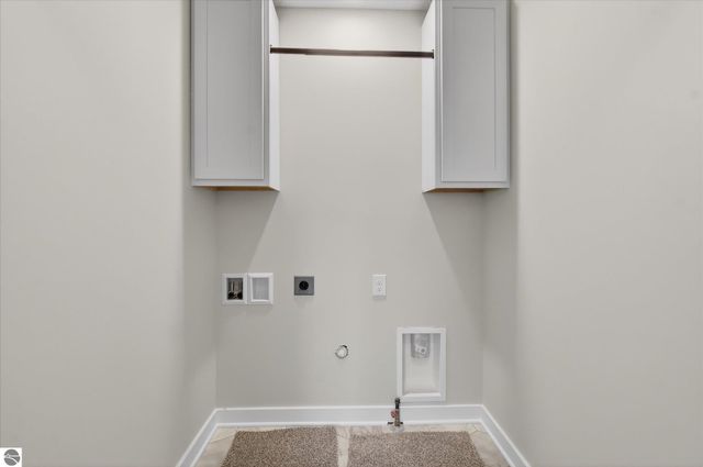 247 Gemstone Drive, Alma, MI 48801