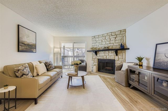 1870 S Pitkin Circle B, Aurora, CO 80017