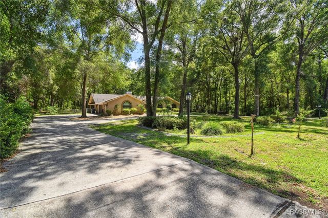 2900 W Sunrise Street, Lecanto, FL 34461