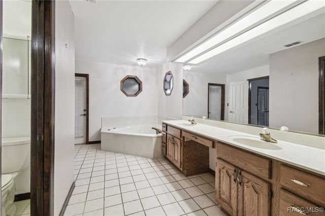 2900 W Sunrise Street, Lecanto, FL 34461