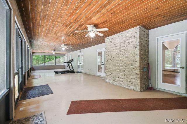 2900 W Sunrise Street, Lecanto, FL 34461