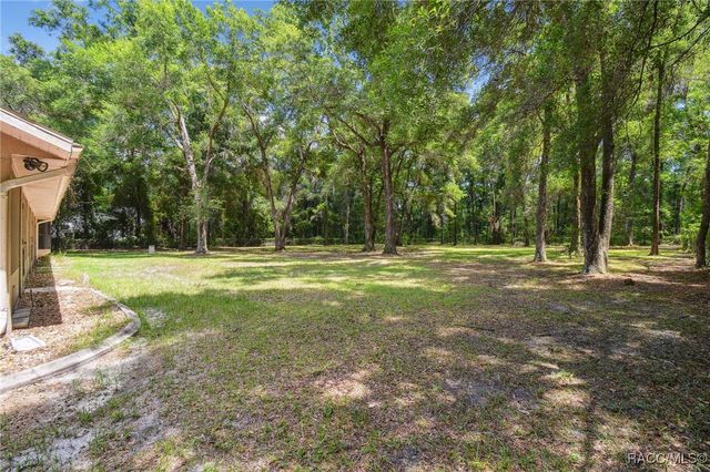 2900 W Sunrise Street, Lecanto, FL 34461