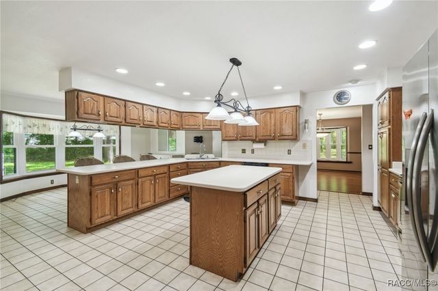 2900 W Sunrise Street, Lecanto, FL 34461