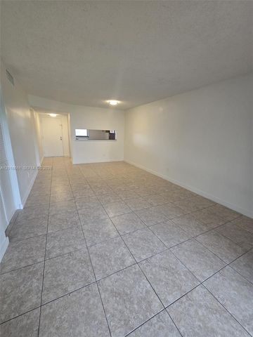 3396 Foxcroft Rd 113, Miramar, FL 33025