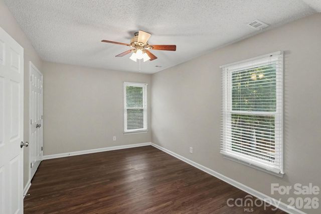 4719 Beech Crest Place, Charlotte, NC 28269
