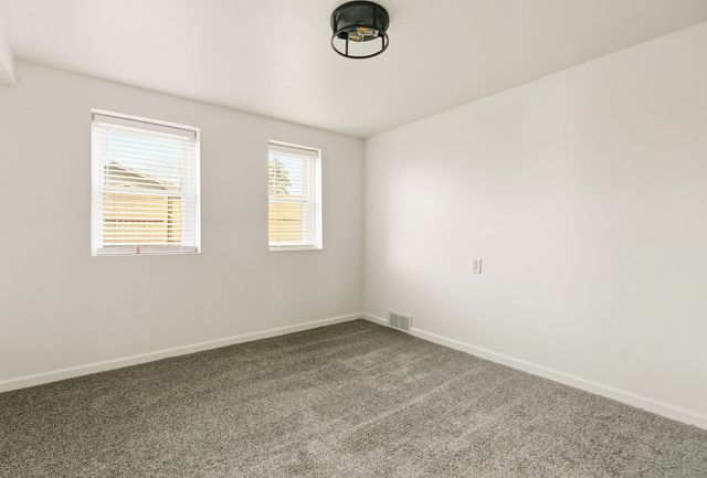 11622 27th Street W, Milan, IL 61264