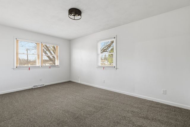 11622 27th Street W, Milan, IL 61264