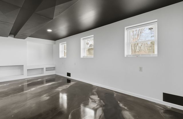 11622 27th Street W, Milan, IL 61264