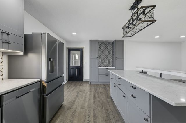 11622 27th Street W, Milan, IL 61264