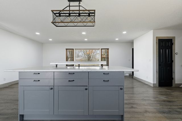 11622 27th Street W, Milan, IL 61264