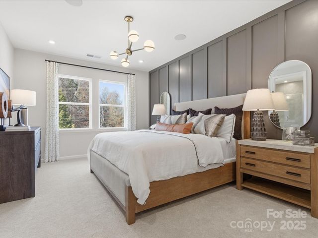 8430 Discovery Lane, Charlotte, NC 28216