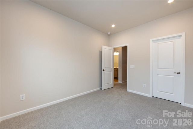 8430 Discovery Lane, Charlotte, NC 28216