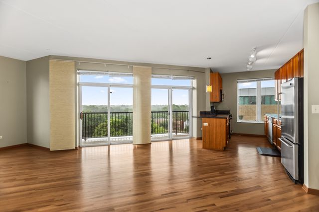 515 Main Street 709, Evanston, IL 60202