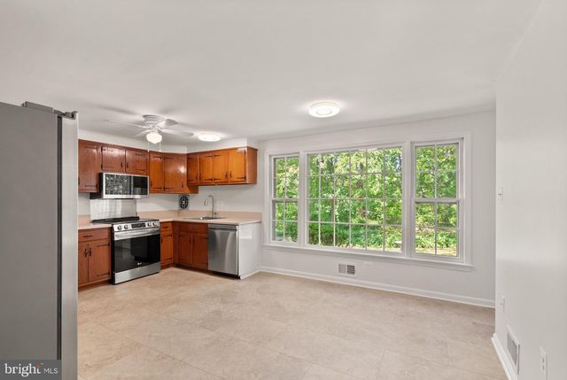 4018 ROBERTSON BLVD, Alexandria, VA 22309