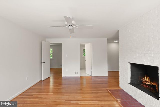 4018 ROBERTSON BLVD, Alexandria, VA 22309