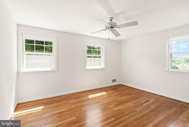 4018 ROBERTSON BLVD, Alexandria, VA 22309