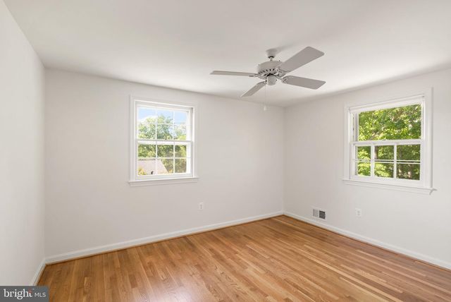 4018 ROBERTSON BLVD, Alexandria, VA 22309