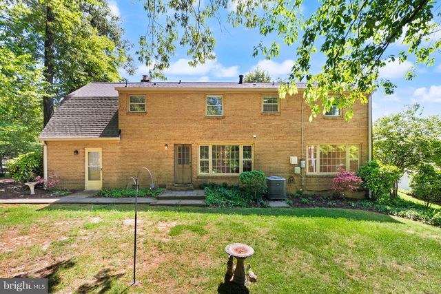 4018 ROBERTSON BLVD, Alexandria, VA 22309
