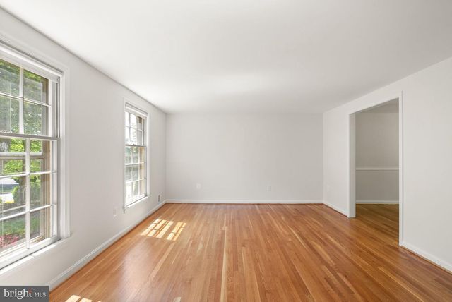 4018 ROBERTSON BLVD, Alexandria, VA 22309