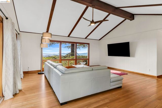 641 Alvarado Rd, Berkeley, CA 94705