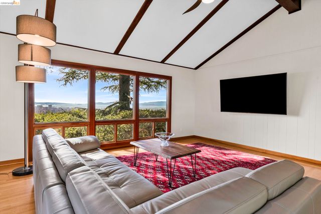 641 Alvarado Rd, Berkeley, CA 94705