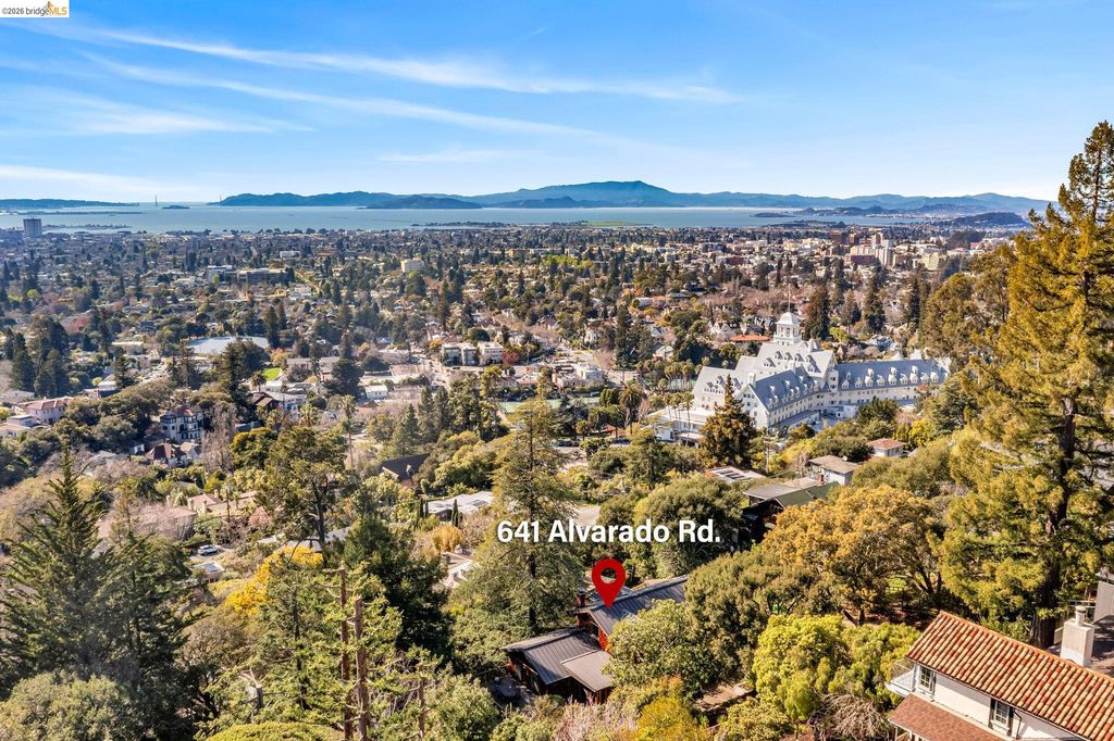 641 Alvarado Rd, Berkeley, CA 94705