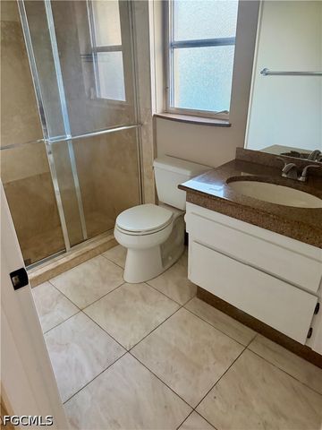 4479 Lakewood BLVD, Naples, FL 34112