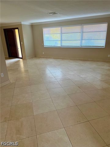 4479 Lakewood BLVD, Naples, FL 34112