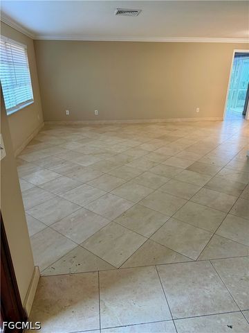 4479 Lakewood BLVD, Naples, FL 34112