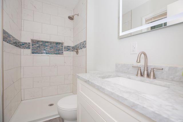 7530 Meadowview Drive, Evansville, IN 47710