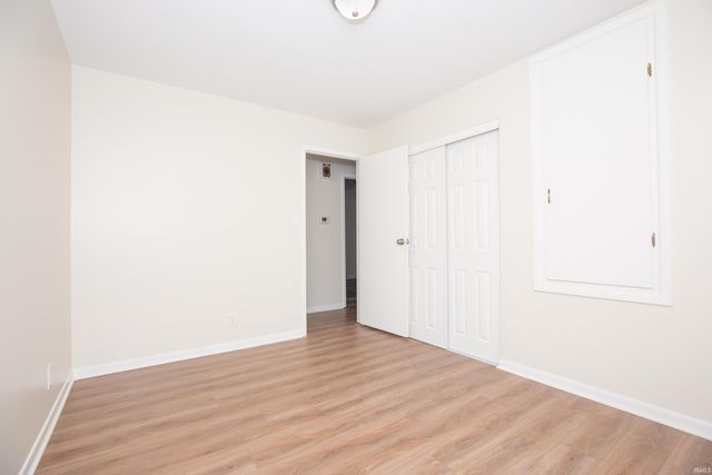 7530 Meadowview Drive, Evansville, IN 47710