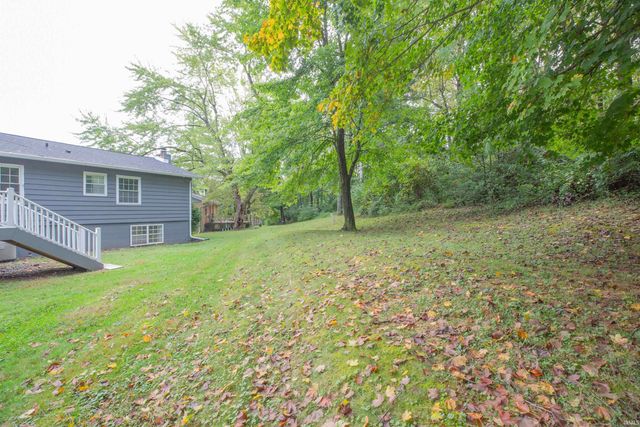 7530 Meadowview Drive, Evansville, IN 47710