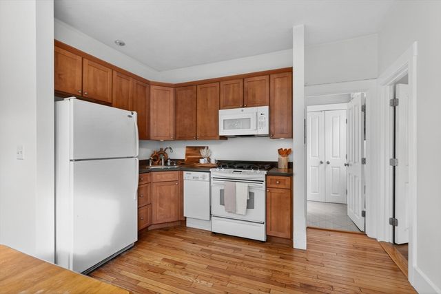 118 High St 9, Boston, MA 02129