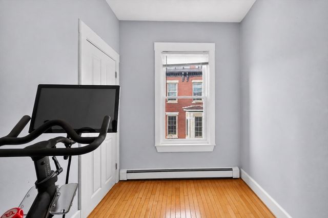 118 High St 9, Boston, MA 02129