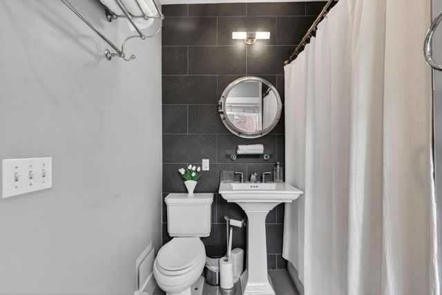 118 High St 9, Boston, MA 02129