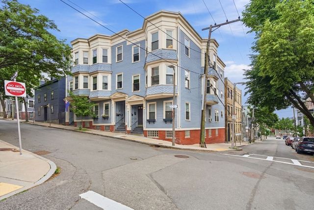 118 High St 9, Boston, MA 02129